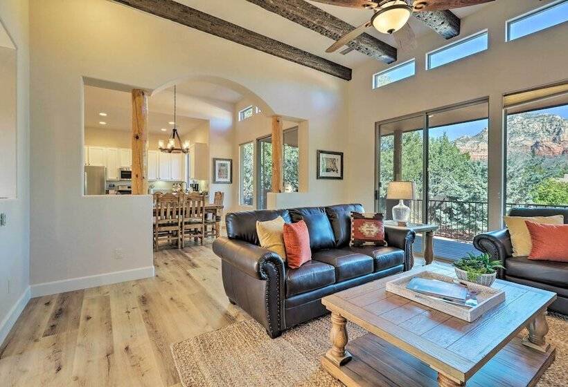 Luxury Sedona Living: Remodeled W/ Red Rock Views!