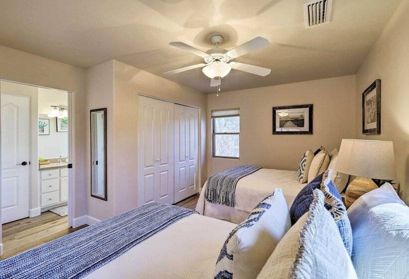 Luxury Sedona Living: Remodeled W/ Red Rock Views!