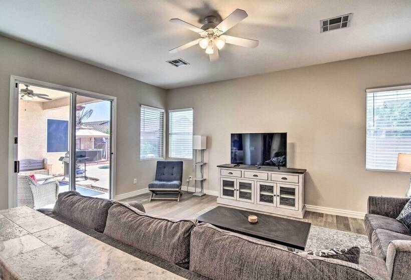 Mesa Abode W/ Grill & Hot Tub   2 Mi To Shopping!