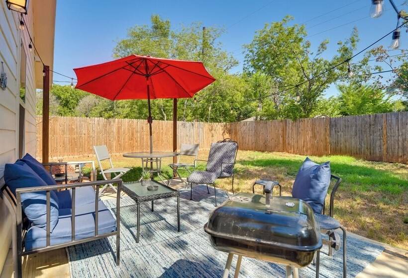 5 Mi To Downtown: Fort Worth Home W/ Yard
