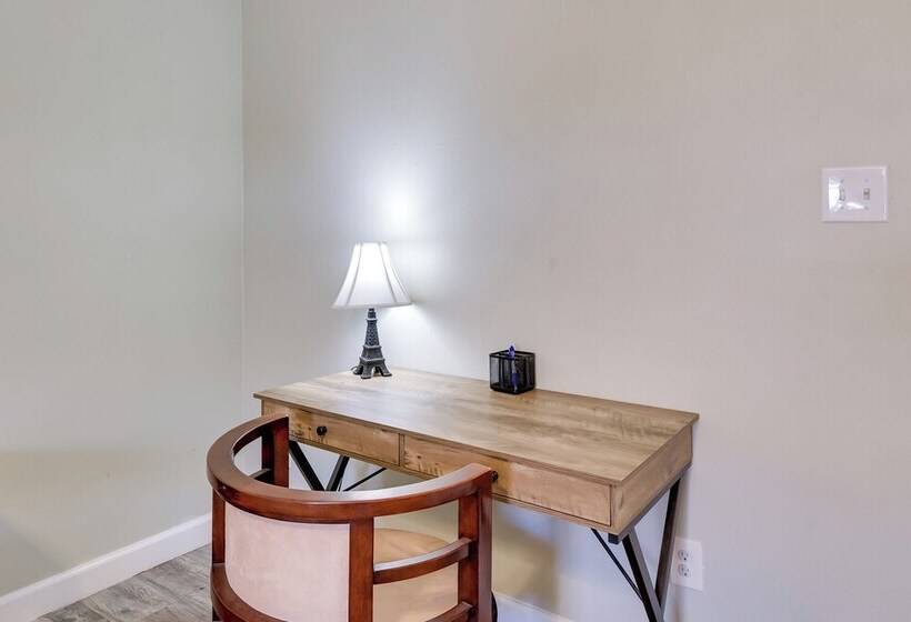5 Mi To Downtown: Fort Worth Home W/ Yard