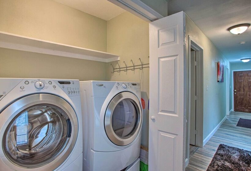 5 Mi To Downtown: Fort Worth Home W/ Yard