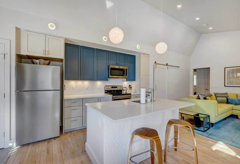 Fireplace & Deck: Modern Cabin In Grand Lake!