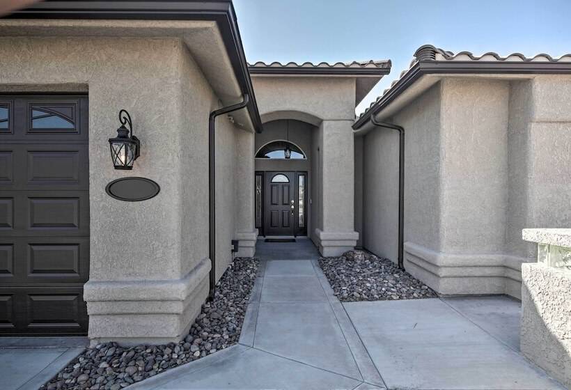 Modern Lake Havasu Oasis W/ Putting Green & Bbq!