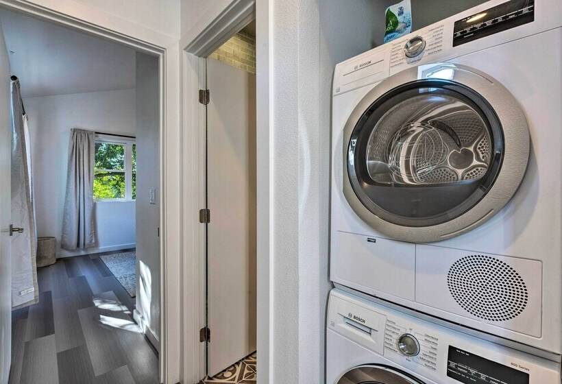 Ski, Hike, Bike: Modern Midtown Reno Retreat!