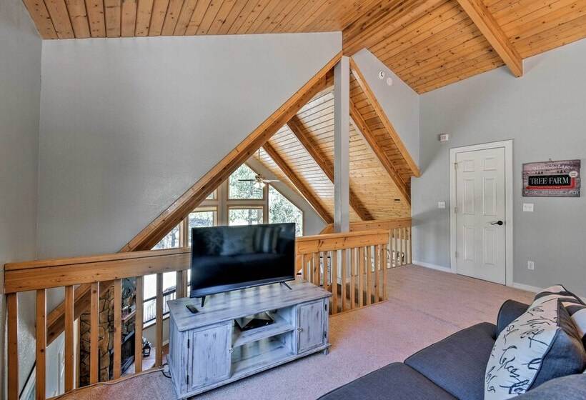 Updated & Modern Munds Park Home W/ Fire Pit!