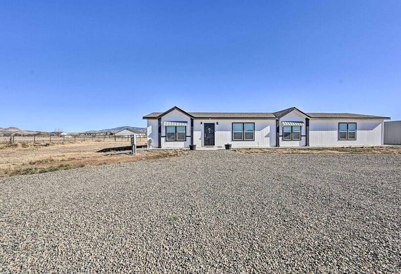 Modern Prescott Valley Home On 2 Acres!