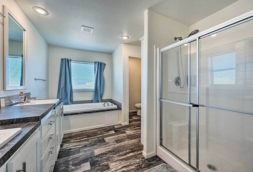 Modern Prescott Valley Home On 2 Acres!