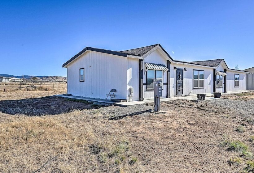 Modern Prescott Valley Home On 2 Acres!