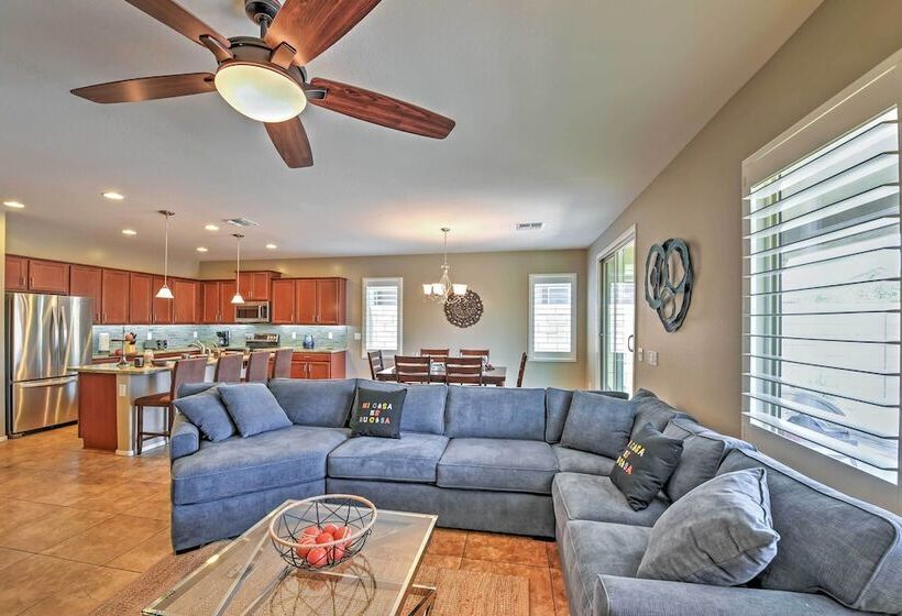 Modern San Tan Valley Family Home W/community Pool