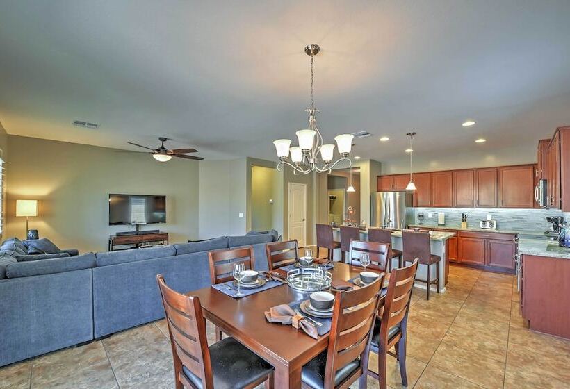 Modern San Tan Valley Family Home W/community Pool