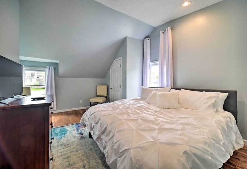 Morgantown Home W/ Deck ~ 2 Mi To Wv University!