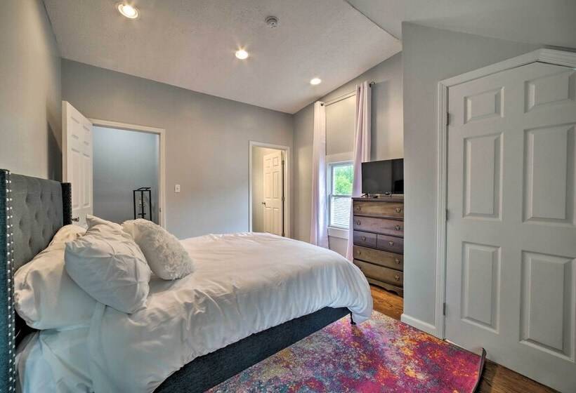 Morgantown Home W/ Deck ~ 2 Mi To Wv University!