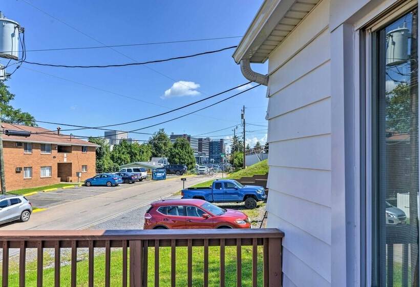 Morgantown Home W/ Patio: Near Wvu Football!