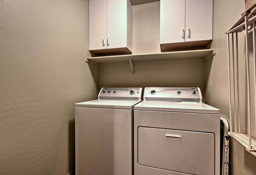 Mountain Cabin Retreat W/ Game Room, Patio & Views