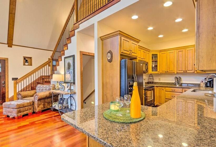 Mountain Cabin W/ Fire Pit, Walk To Golf & Fishing