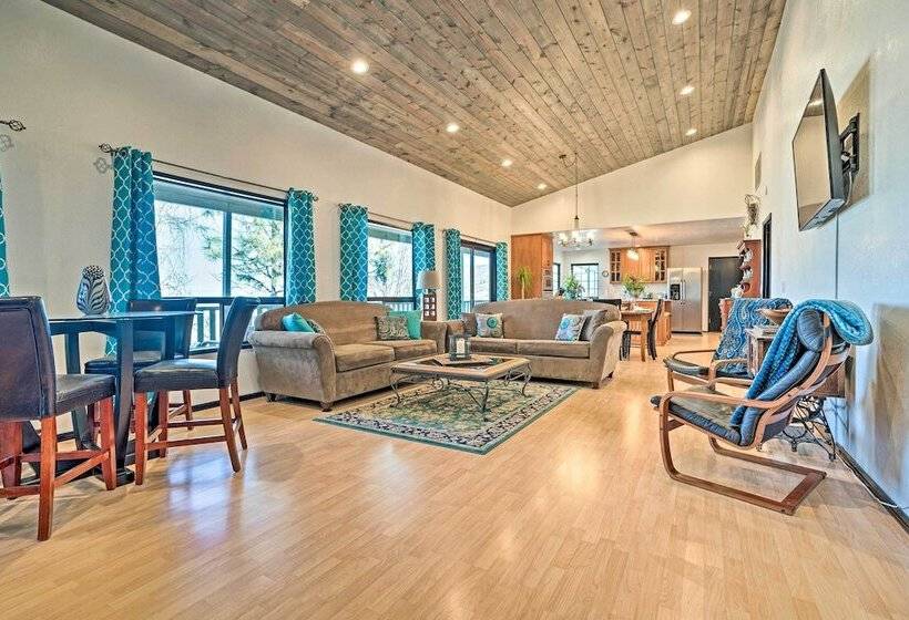 Mountain Escape   7 Miles To Mission Ridge Resort!