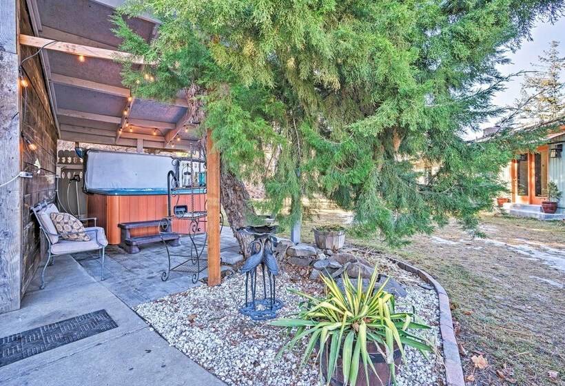 Mountain Escape   7 Miles To Mission Ridge Resort!