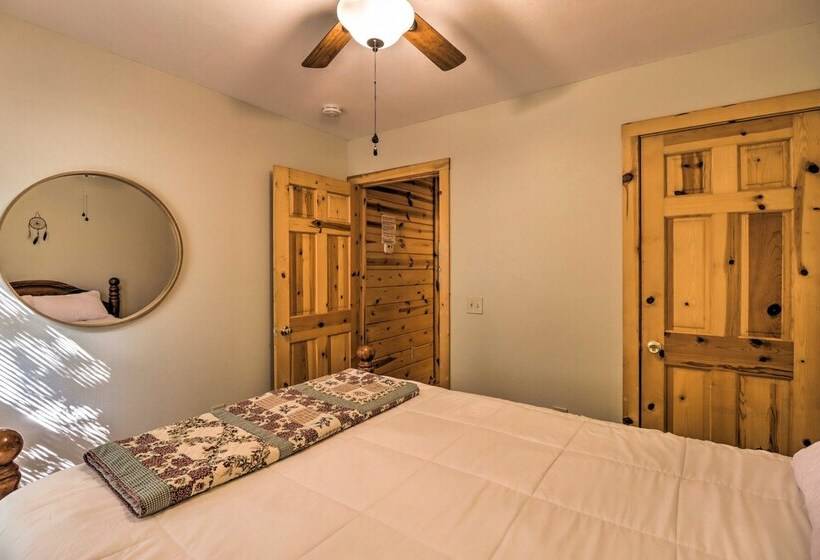 Mountain View Cabin W/ Wraparound Deck!