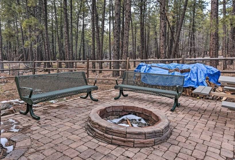 Munds Park Cabin W/furnished Deck & Fire Pit!