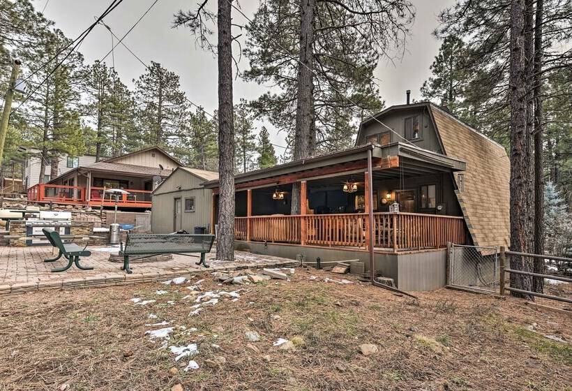 Munds Park Cabin W/furnished Deck & Fire Pit!