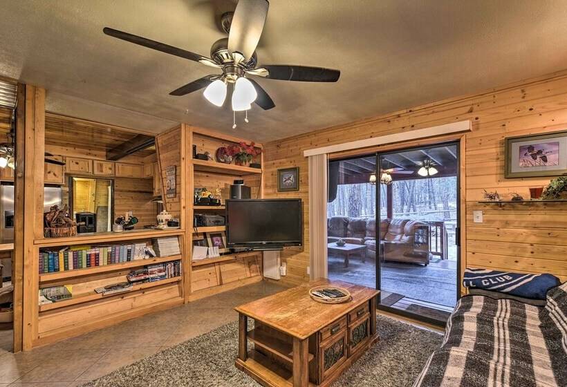 Munds Park Cabin W/furnished Deck & Fire Pit!