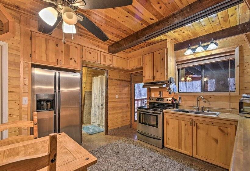 Munds Park Cabin W/furnished Deck & Fire Pit!