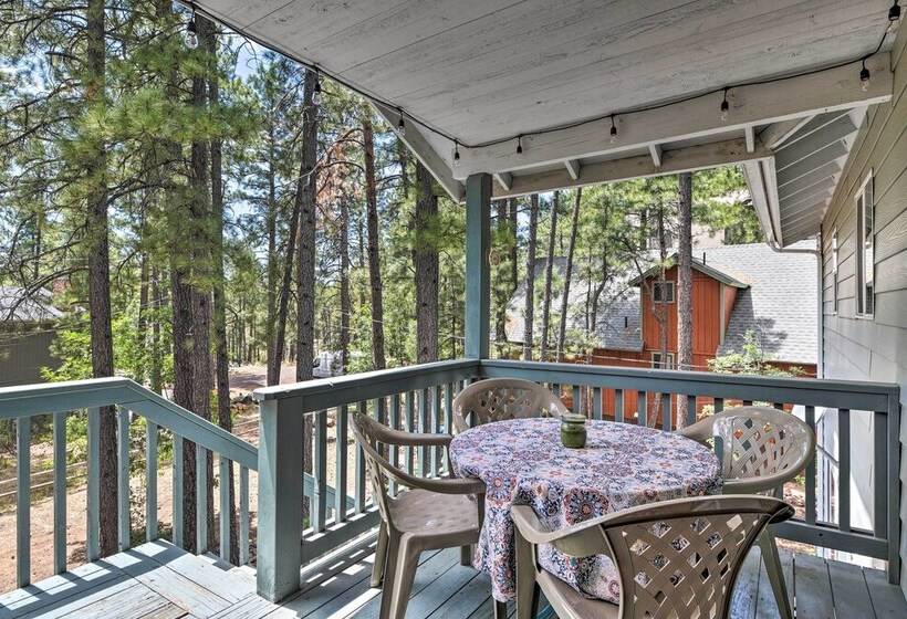 Munds Park Home W/ 3 Decks ~ 1 Mi Odell Lake!