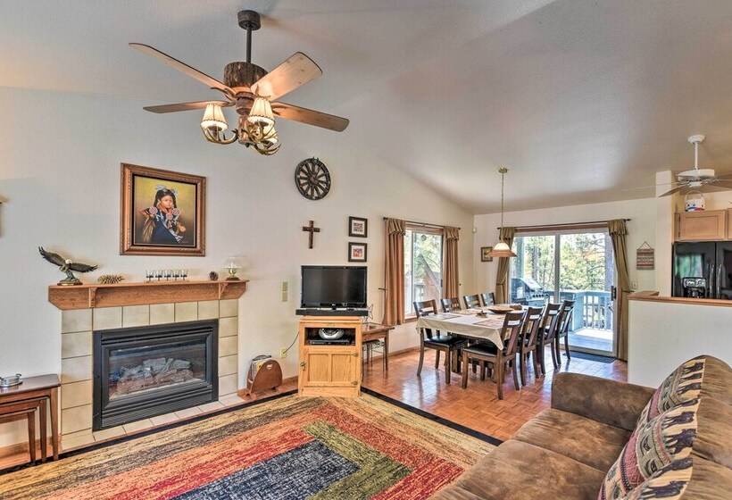 Munds Park Home W/ 3 Decks ~ 1 Mi Odell Lake!