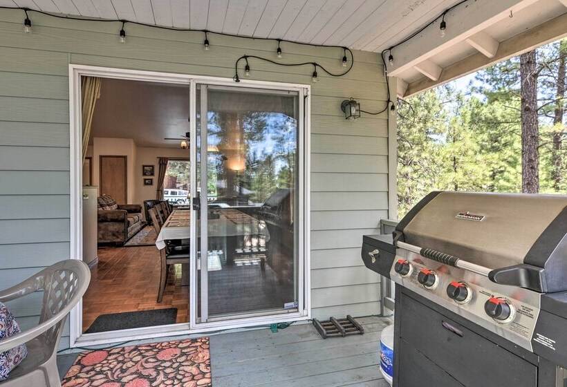 Munds Park Home W/ 3 Decks ~ 1 Mi Odell Lake!