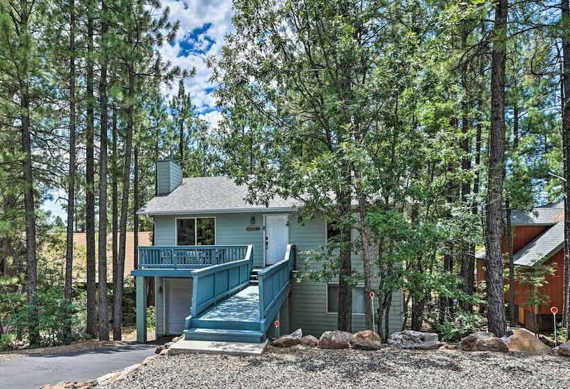 Munds Park Home W/ 3 Decks ~ 1 Mi Odell Lake!