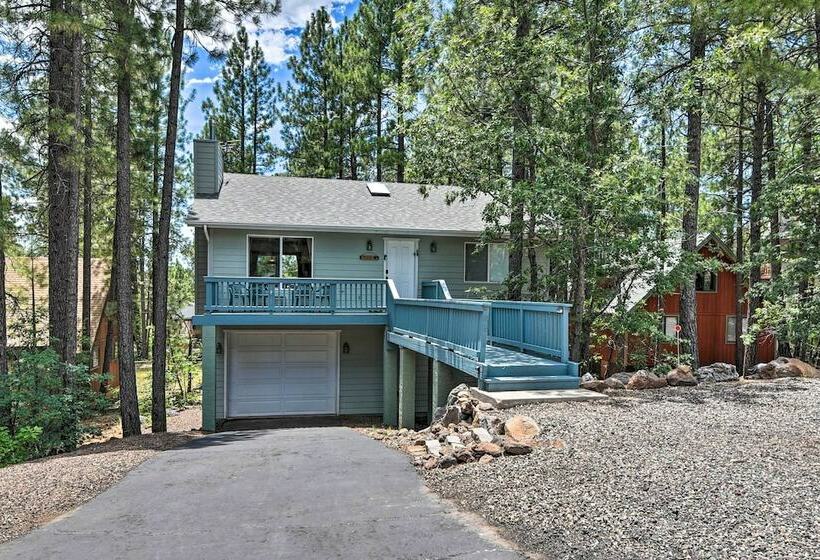 Munds Park Home W/ 3 Decks ~ 1 Mi Odell Lake!