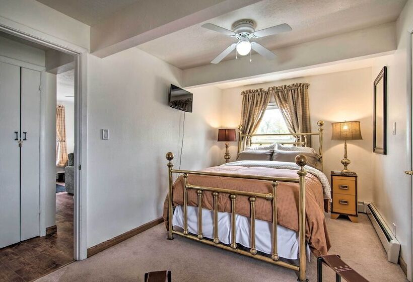 Red Gates Cottage 3 Miles To University!