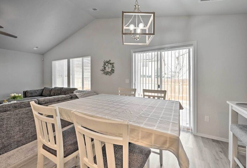 Newly Built Caldwell Home W/ Yard, Near Downtown!