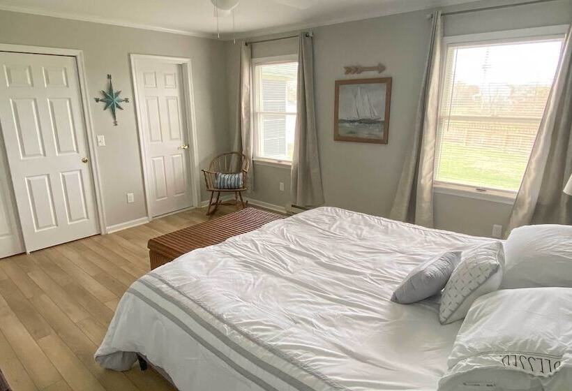 21 Mi To Nassau Valley Vineyards: Frankford Home!