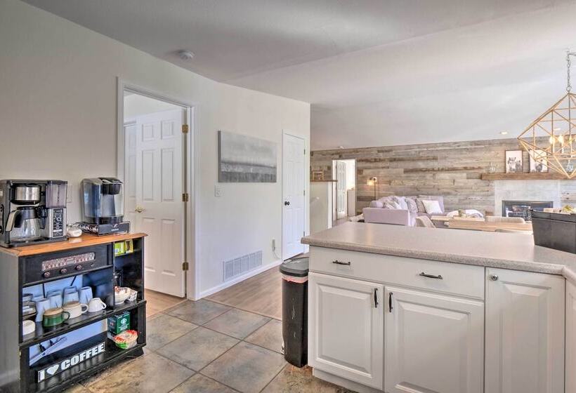 Nomad Haus W/ Mtn Views & Deck   25 Mi To Breck!