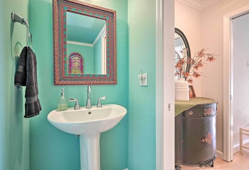 Novato Getaway: Pool, Hot Tub, Near Sf Bay!