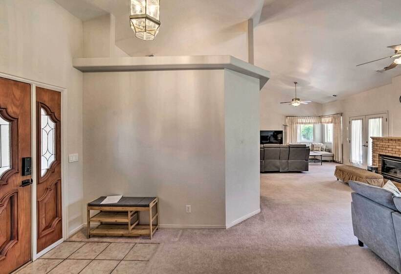 Page Home W/ Waterfall, 3 Mi To Lake Powell!