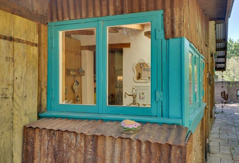 Patagonia Cottage W/ Patio & Yard: Walk To Town!