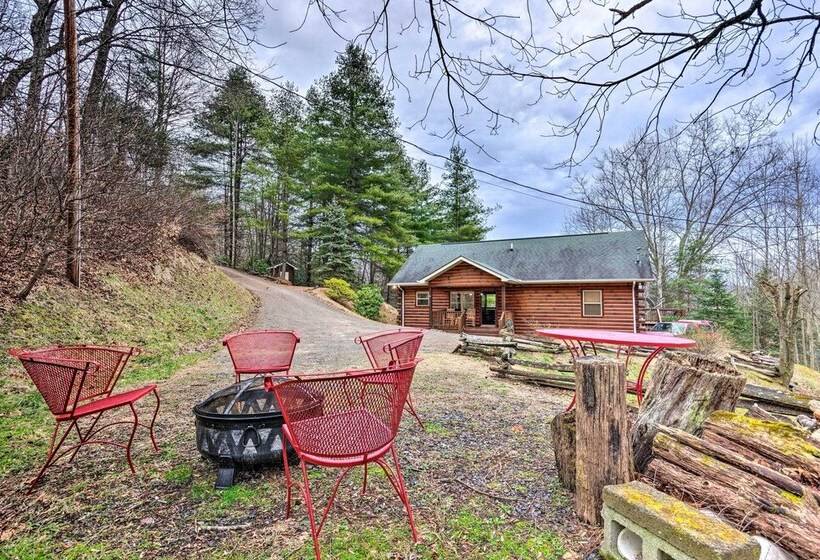 Peaceful Smoky Mountain Cabin W/ Deck & Fire Pit!