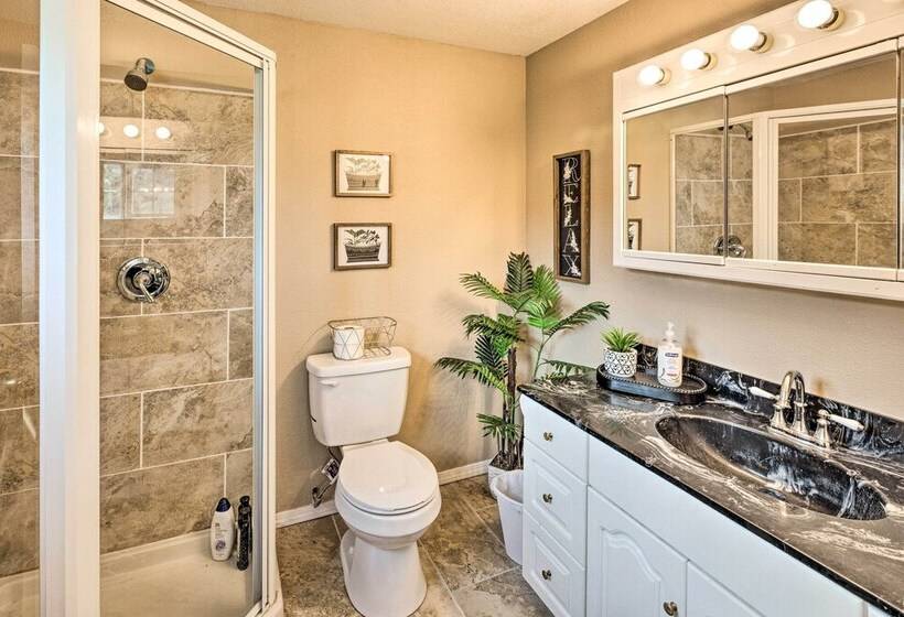 Peaceful Vadito Family Home Near Taos Valley!