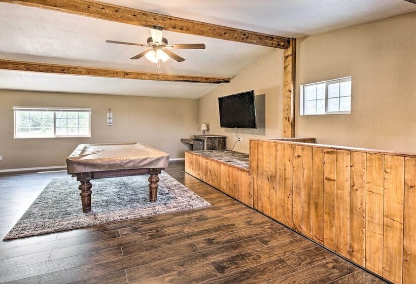 Peaceful Vadito Family Home Near Taos Valley!