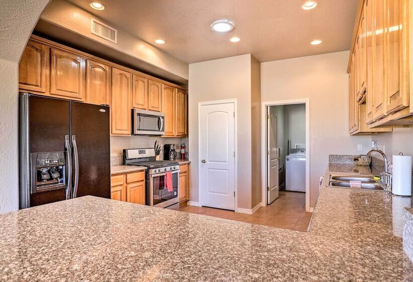 Pet Friendly Page Adobe ~ 3 Mi To Lake Powell!