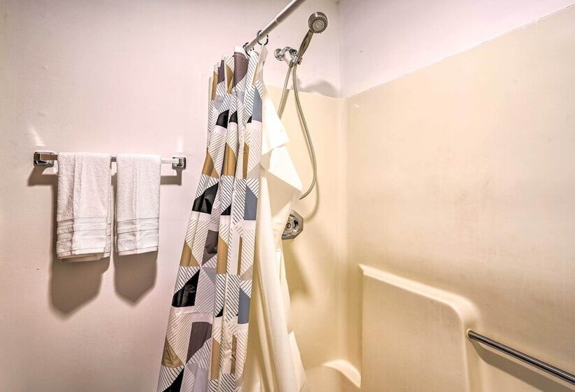 Pet Friendly Chino Valley Cabin W/ Game Room!