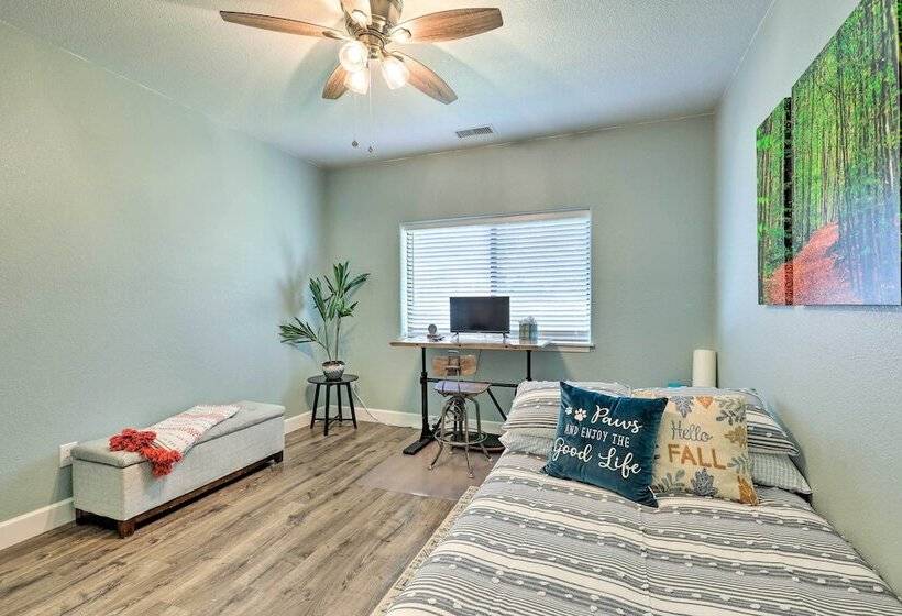 Pet Friendly Flagstaff Escape W/ Fenced In Yard!