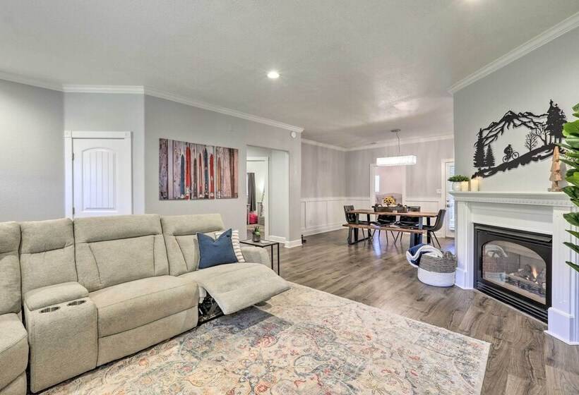 Pet Friendly Flagstaff Escape W/ Fenced In Yard!