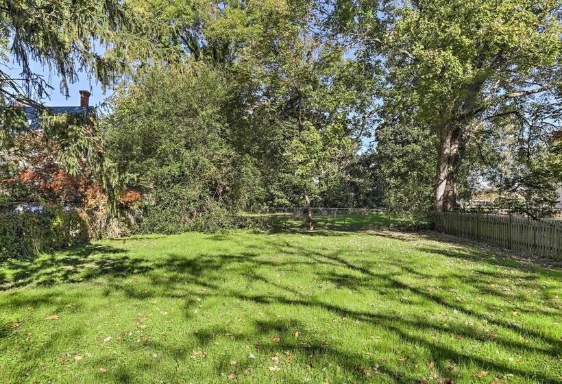 Pet Friendly Quantico Home W/ River Views!