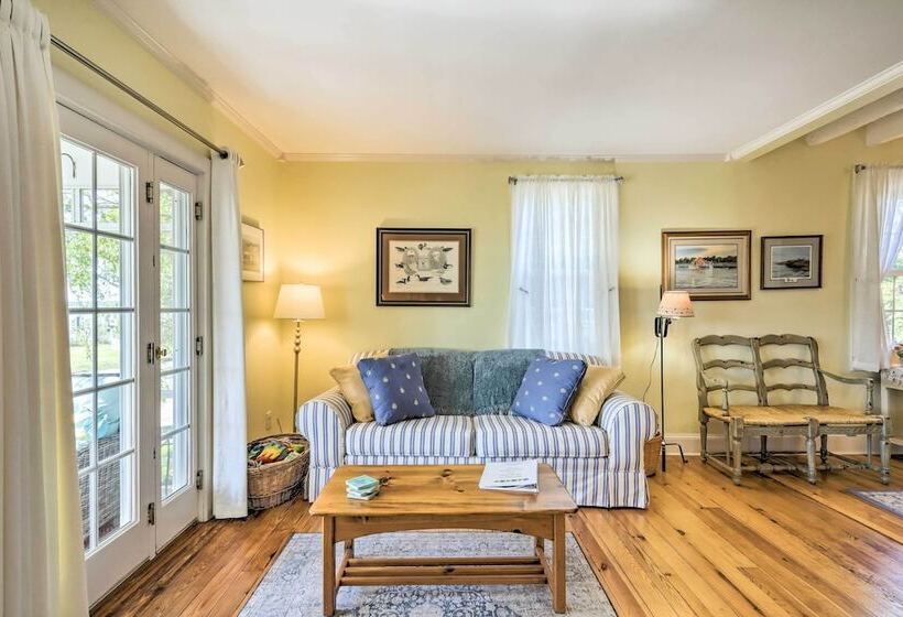 Pet Friendly Quantico Home W/ River Views!