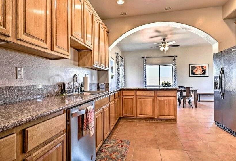 Pet Friendly Page Adobe ~ 3 Mi To Lake Powell!