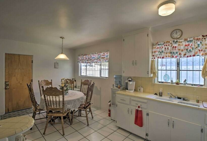 Central Phoenix Home < 3 Mi To Downtown!